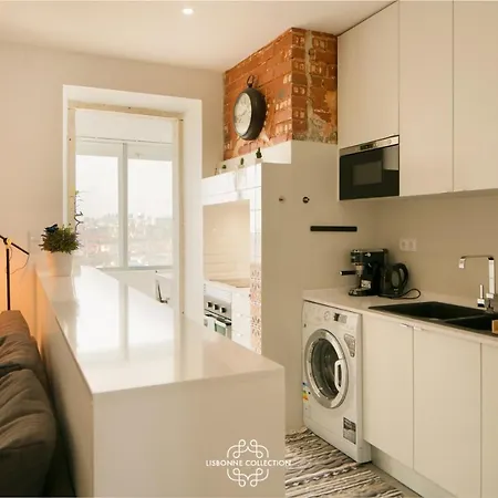 Penha De Franca Trendy Duplex With Terrace 74 By Lisbonne Collection Lisboa