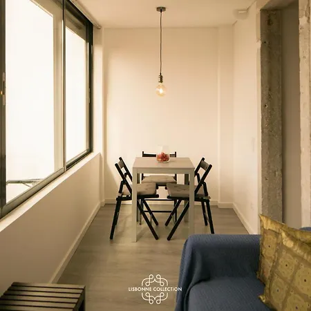 Penha De Franca Trendy Duplex With Terrace 74 By Lisbonne Collection