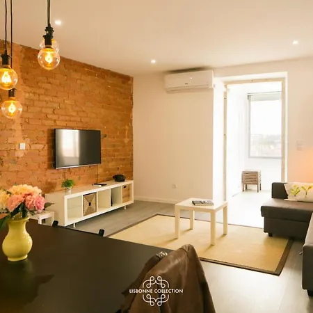 Penha De Franca Trendy Duplex With Terrace 74 By Lisbonne Collection Apartman Lisboa